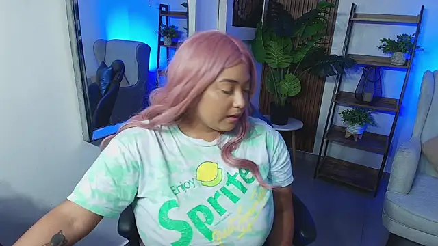 Snapshot of Kenya--Buhle chatting on 10.16.25 Kenya--Buhle online show from 10.16.25
