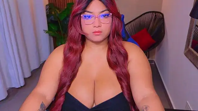 Snapshot of Kenya--Buhle chatting on 05.27.26 Kenya--Buhle online show from 05.27.26