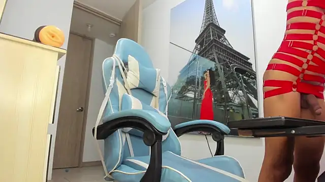ela pretty online show from 04.30.26