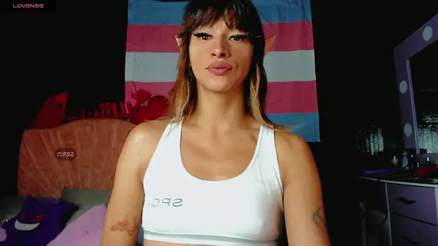 Summer XO online show from 02.18.25