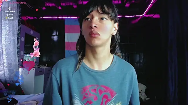 Summer XO online show from 03.18.25