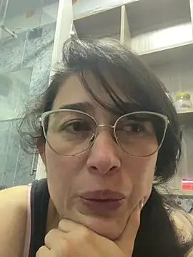 andreaisis2 online show from 02.18.25