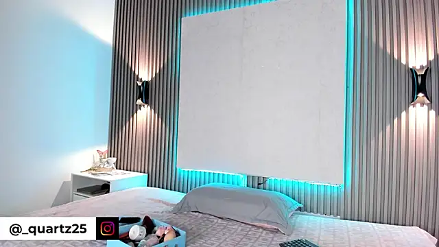 Zafiiraa online show from 04.23.26