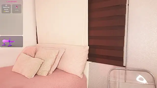 Snapshot of Alexxandra_12 chatting on 02.04.26 Alexxandra 12 online show from 02.04.26