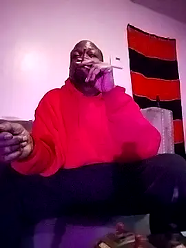 Snapshot of Daddy_hook chatting on 02.07.25 Daddy hook online show from 02.07.25