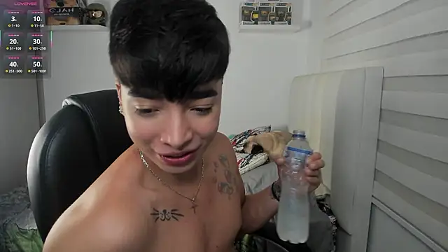 Snapshot of santy7v7 chatting on 02.17.26 santy7v7 online show from 02.17.26