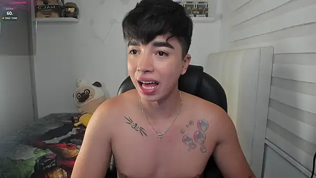 Snapshot of santy7v7 chatting on 02.19.26 santy7v7 online show from 02.19.26