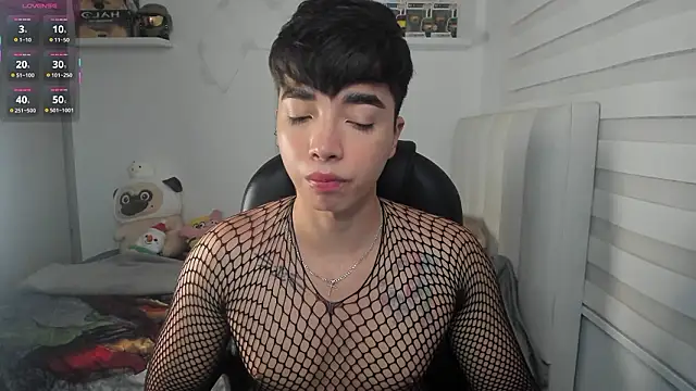 Snapshot of santy7v7 chatting on 03.08.26 santy7v7 online show from 03.08.26