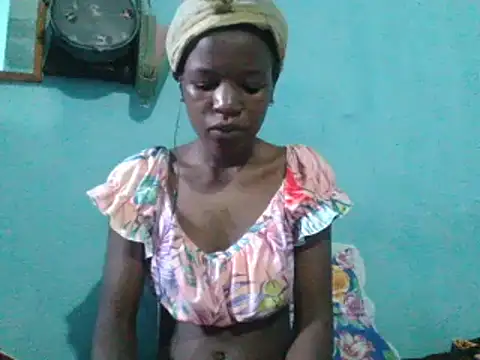 sweetchic  online show from 03.04.25