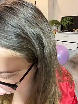 DienkaGreen online show from 12.18.25