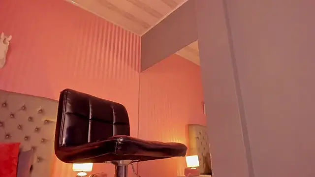 jailin smith  online show from 04.15.26