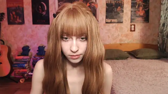 Snapshot of Friendly_Ellie chatting on 11.24.25 Friendly Ellie online show from 11.24.25