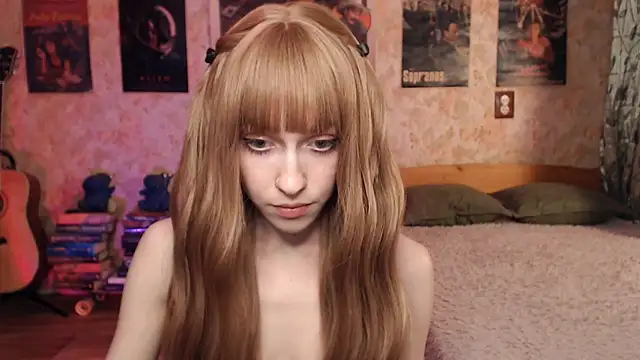 Snapshot of Friendly_Ellie chatting on 12.05.25 Friendly Ellie online show from 12.05.25