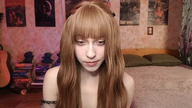 Snapshot of Friendly_Ellie chatting on 01.07.26 Friendly Ellie online show from 01.07.26