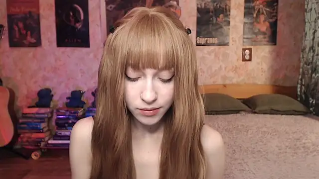 Snapshot of Friendly_Ellie chatting on 02.01.26 Friendly Ellie online show from 02.01.26