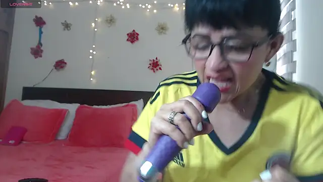 ISABEEL SOFIA01 online show from 03.20.25