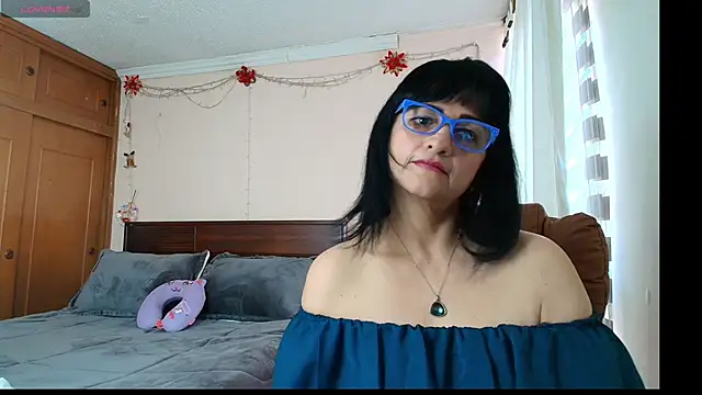 ISABEEL SOFIA01 online show from 04.22.26