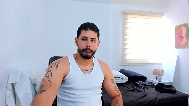 Justyn Torres online show from 11.21.25