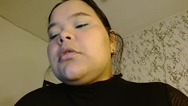 sexychubby    online show from 10.13.25
