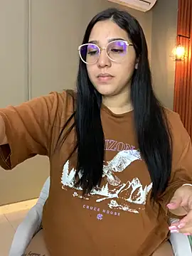 Snapshot of Amandanauty chatting on 12.18.24 Amandanauty online show from 12.18.24