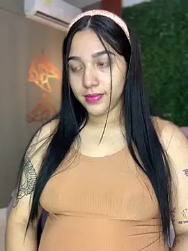 Snapshot of Amandanauty chatting on 01.18.25 Amandanauty online show from 01.18.25