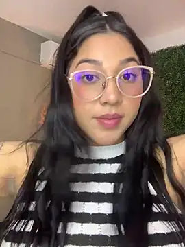 Snapshot of Amandanauty chatting on 02.02.25 Amandanauty online show from 02.02.25