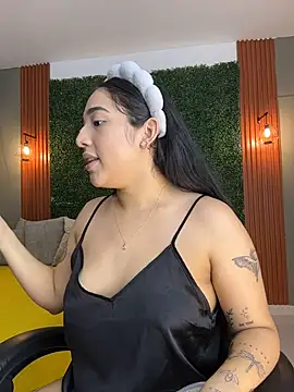 Amandanauty online show from 12.16.25