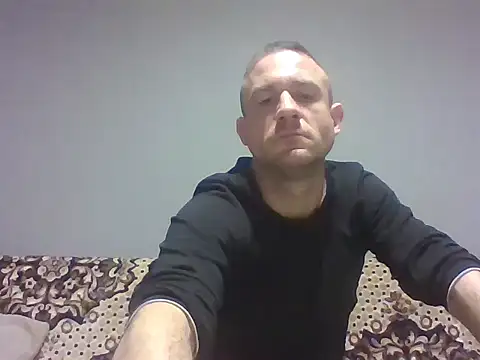 aroj95 online show from 10.31.25