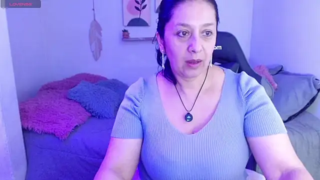 camilalatti online show from 05.10.26