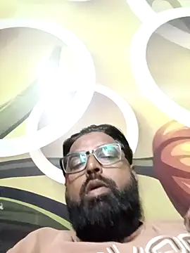 Snapshot of Armankhan30 chatting on 12.21.25 Armankhan30 online show from 12.21.25