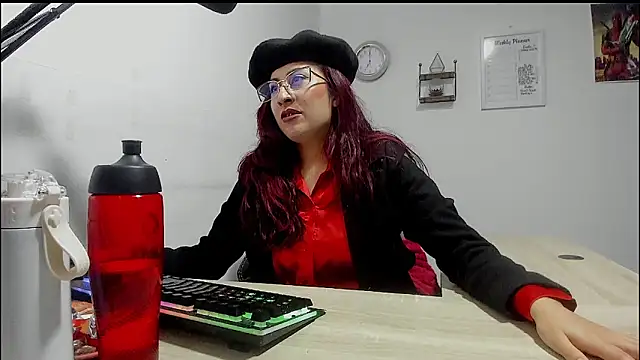 Snapshot of Scarlett_Sen chatting on 03.05.25 Scarlett Sen online show from 03.05.25