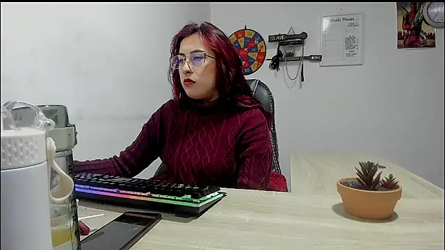 Snapshot of Scarlett_Sen chatting on 03.10.25 Scarlett Sen online show from 03.10.25