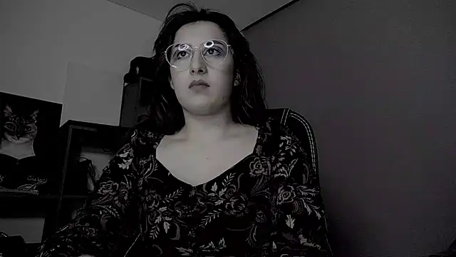 Snapshot of Scarlett_Sen chatting on 09.27.25 Scarlett Sen online show from 09.27.25