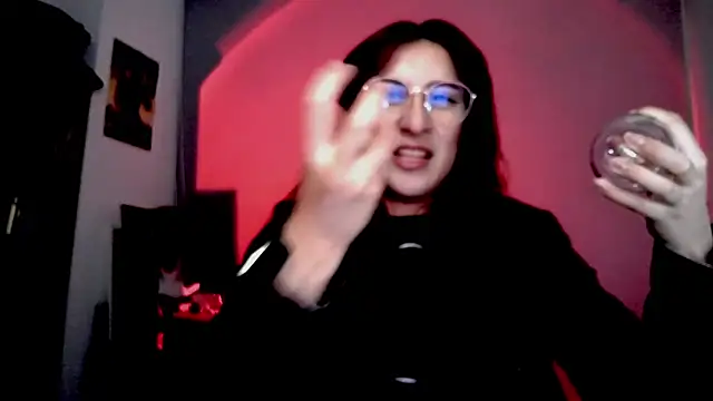 Snapshot of Scarlett_Sen chatting on 11.26.25 Scarlett Sen online show from 11.26.25