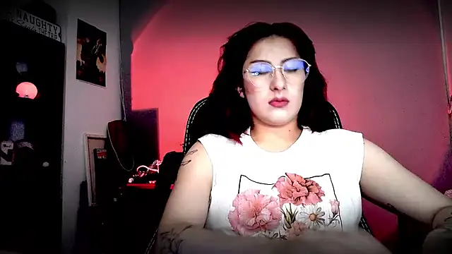 Snapshot of Scarlett_Sen chatting on 12.01.25 Scarlett Sen online show from 12.01.25