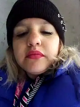 Snapshot of shaynarg chatting on 09.27.25 shaynarg online show from 09.27.25