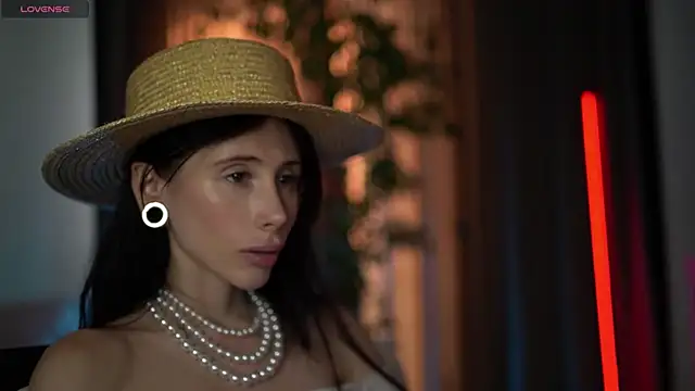 Your Nicolett online show from 03.12.25