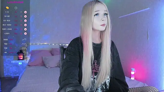 Snapshot of Misty_Shadow chatting on 03.14.25 Misty Shadow online show from 03.14.25