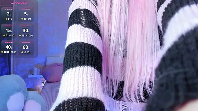 Snapshot of Misty_Shadow chatting on 11.18.25 Misty Shadow online show from 11.18.25