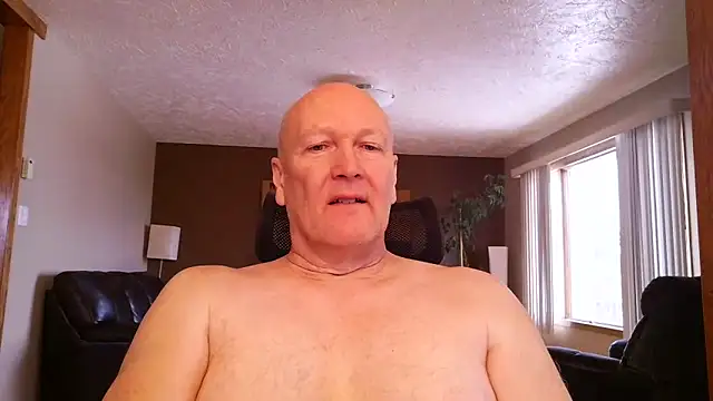 Snapshot of BasicAnt chatting on 02.06.26 BasicAnt online show from 02.06.26