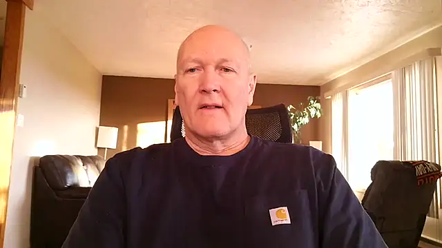 Snapshot of BasicAnt chatting on 02.08.26 BasicAnt online show from 02.08.26