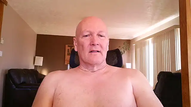 Snapshot of BasicAnt chatting on 03.19.26 BasicAnt online show from 03.19.26