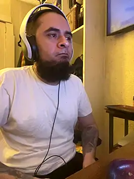 Snapshot of cnasty5621333 chatting on 11.16.25 cnasty5621333 online show from 11.16.25