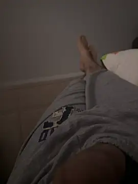 Snapshot of MAHKE12 chatting on 10.18.25 MAHKE12 online show from 10.18.25