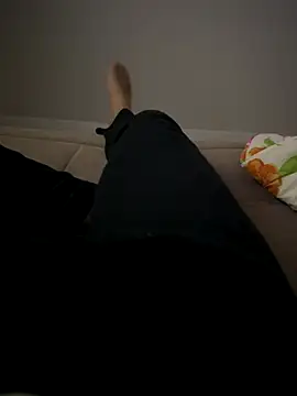 Snapshot of MAHKE12 chatting on 10.26.25 MAHKE12 online show from 10.26.25