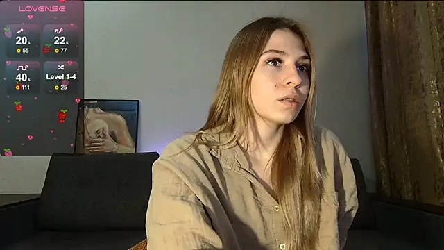 Snapshot of LovelyKatea chatting on 02.07.25 LovelyKatea online show from 02.07.25