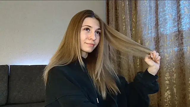 Snapshot of LovelyKatea chatting on 02.24.25 LovelyKatea online show from 02.24.25