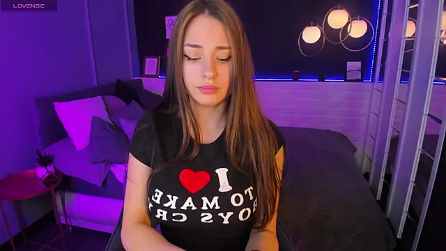 Snapshot of MilanaSugar chatting on 02.12.25 MilanaSugar online show from 02.12.25