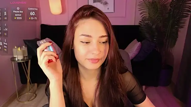 Snapshot of MilanaSugar chatting on 03.15.25 MilanaSugar online show from 03.15.25