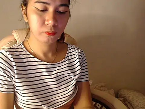 TransPetite1 online show from 03.21.25